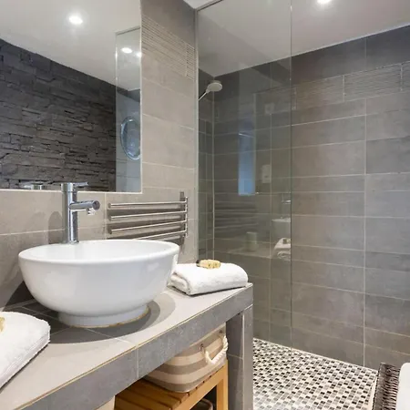 Вилла Exceptionelle Les Pieds Dans L'eau Йер